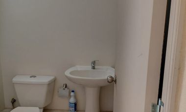 Departamento en arriendo c/ estacionamiento en Valle Grande