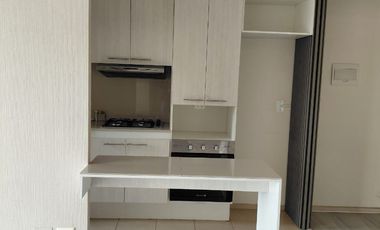 Departamento en arriendo c/ estacionamiento en Valle Grande