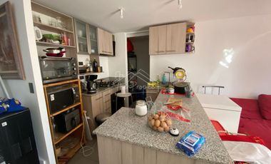 Casa en arriendo c/ estacionamiento en El Trébol