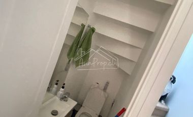 Casa en arriendo c/ estacionamiento en El Trébol