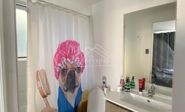 Casa en arriendo c/ estacionamiento en El Trébol