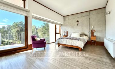 Townhouse en Andalué a pasos del Colegio de la Santísima Trinidad