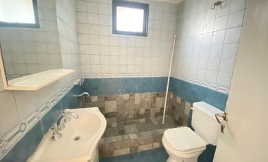 Departamento en  alquiler de 3 ambientes con cochera