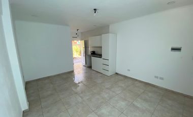 Departamento en Ezeiza, San Juan 651