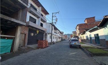 SE VENDE LOCAL COMERCIAL EN LA CEJA SECTOR SAN CAYetano se entrega ren