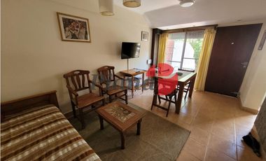 Duplex en Venta - Zona Duplex - 2 ambientes - Jardin Privado - Cochera