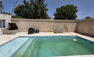 Vendo Casa con pileta en San Justo, Entre Ríos.
