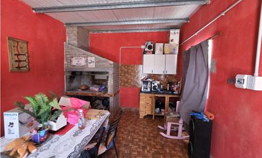 Vendo Casa con pileta en San Justo, Entre Ríos.
