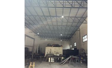 ALQUILER ANUAL GALPÓN- ZONA INDUSTRIAL