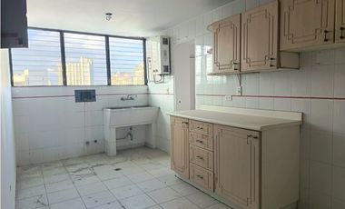 BELLA VISTA / TORRE COSMOS / 169M / 3 HABITACION / 2 PARKING / PISCINA