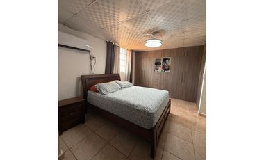 Venta de Casa en Villas de las Acacias