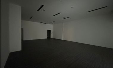 COSTA DEL ESTE / ATRIO MALL / 136M / PISO BAJO / ESPACIO AMPLIO