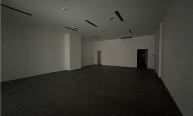 COSTA DEL ESTE / ATRIO MALL / 136M / PISO BAJO / ESPACIO AMPLIO