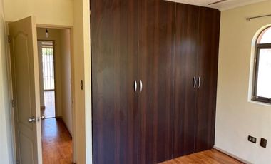 Casa en Arriendo en Calle Larga