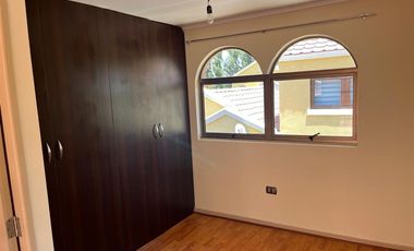 Casa en Arriendo en Calle Larga