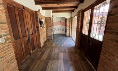 Casa Colonial + Quincho + Piscina