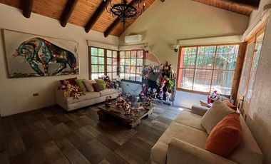 Casa Colonial + Quincho + Piscina