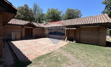 Casa Colonial + Quincho + Piscina