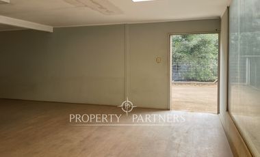 Local Comercial con Máxima Visibilidad y Gran Frente en Avenida Las Condes