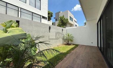 Casa en condominio en venta en Residencial Río, Benito Juárez, Quintana Roo