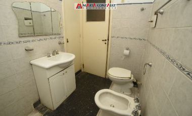 Casa  en Venta Haedo / Moron (A120 3840)