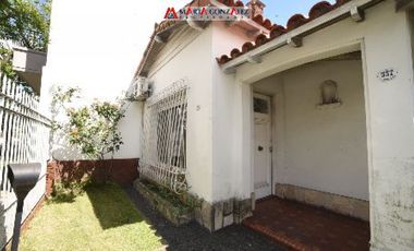 Casa  en Venta Haedo / Moron (A120 3840)