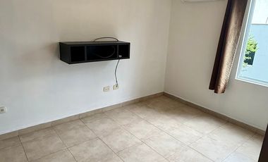 Casa en renta en Lomas del Vergel