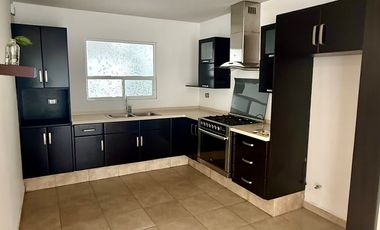 Casa en renta en Lomas del Vergel