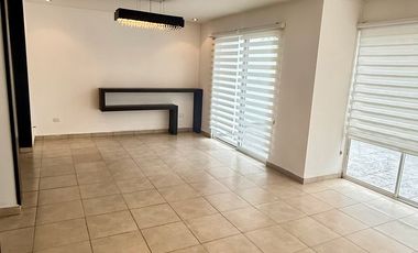 Casa en renta en Lomas del Vergel