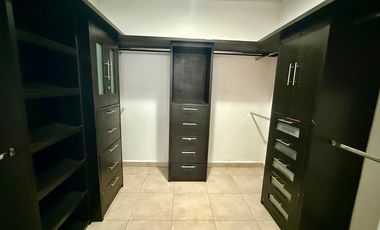 Casa en renta en Lomas del Vergel