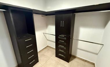 Casa en renta en Lomas del Vergel