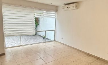 Casa en renta en Lomas del Vergel