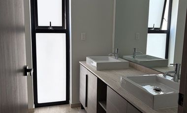 AVIVIA BOSQUE REAL RENTA DEPARTAMENTO CON TERRAZA   208 M2 P 22