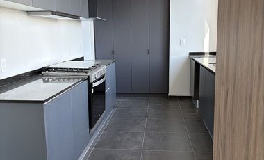 AVIVIA BOSQUE REAL RENTA DEPARTAMENTO CON TERRAZA   208 M2 P 22