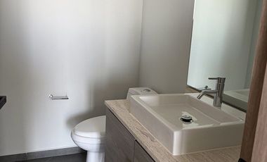 AVIVIA BOSQUE REAL RENTA DEPARTAMENTO CON TERRAZA 208 M2 PISO #25