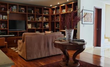 Casa en calle tranquila