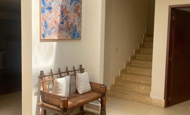 Casa en calle tranquila