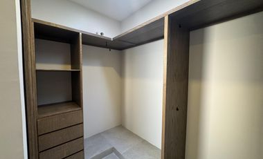 CASA DE 3 NIVELES EN VENTA EN PUNTO LOMAS