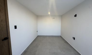 CASA DE 3 NIVELES EN VENTA EN PUNTO LOMAS