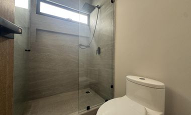 CASA DE 3 NIVELES EN VENTA EN PUNTO LOMAS