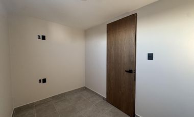 CASA DE 3 NIVELES EN VENTA EN PUNTO LOMAS