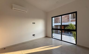 CASA CON RECAMARA EN PB EN VENTA EN LOMAS DEL DORADO