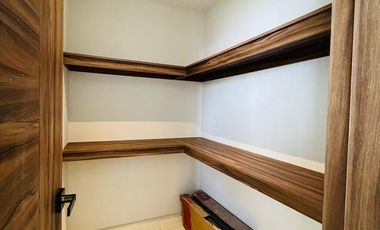 RESIDENCIA EN VENTA CON EXCELENTES ESPACIOS, FRENTE A ÁREA VERDE EN PARQUE SOFIA