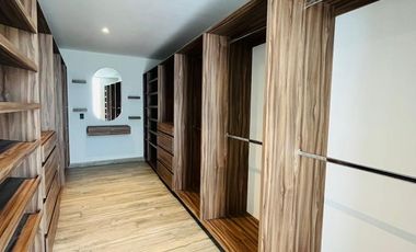 RESIDENCIA EN VENTA CON EXCELENTES ESPACIOS, FRENTE A ÁREA VERDE EN PARQUE SOFIA