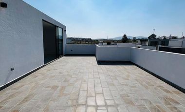 RESIDENCIA EN VENTA CON EXCELENTES ESPACIOS, FRENTE A ÁREA VERDE EN PARQUE SOFIA