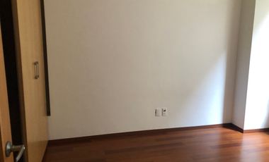 Renta departamento Lomas del Río