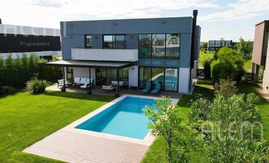 Casa en VENTA en Terralagos, Canning