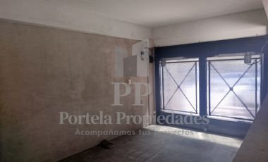 DEPTO. 2 AMBIENTES CON COCHERA CUBIERTA MORON