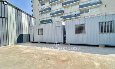 Amplio galpón con oficinas