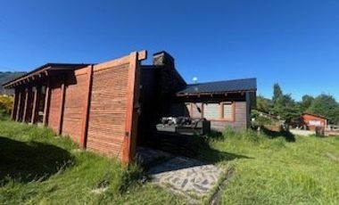 Casa en Venta en Extraordinaria casa esquina en Malalcahuello muy cerca de Centro de Ski Corralco